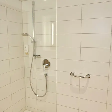 Hotell Flair Weinstube Lochner 3*