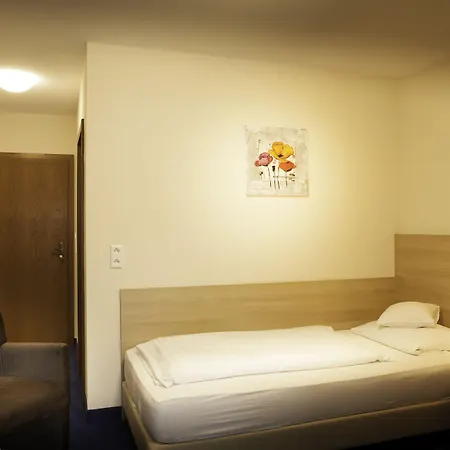 Flair Weinstube Lochner Hotell