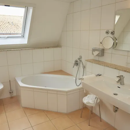 Flair Weinstube Lochner 3* Бад-Мергентхайм