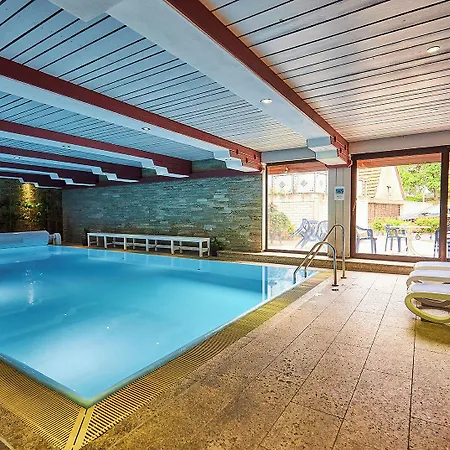 Flair Weinstube Lochner Otel 3*