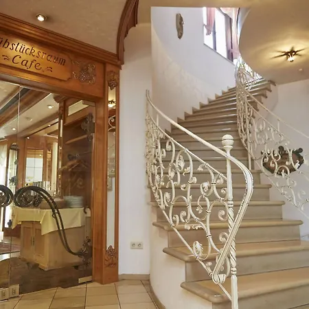 Flair Weinstube Lochner Hotel 3*